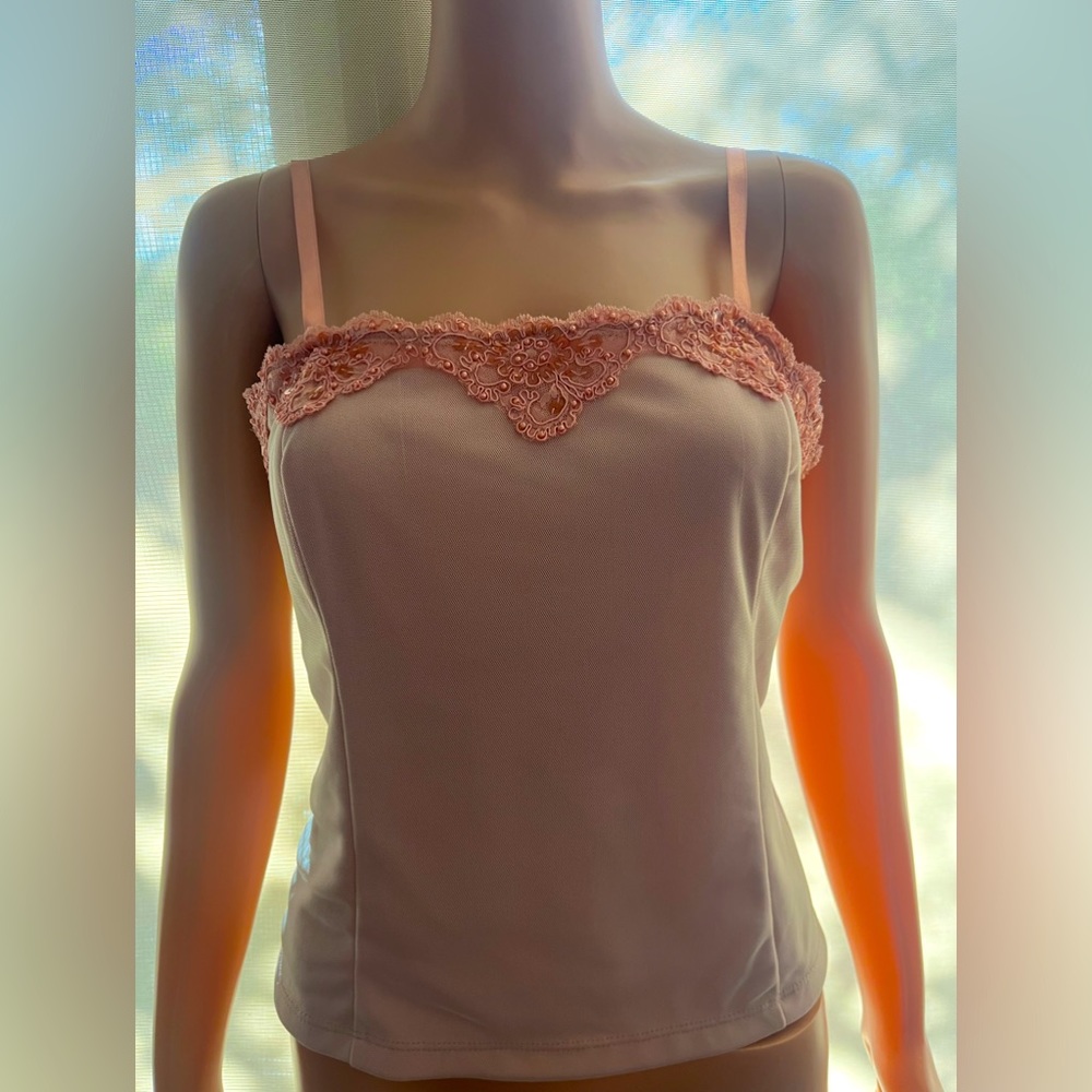 Women’s h y p e pink blouse